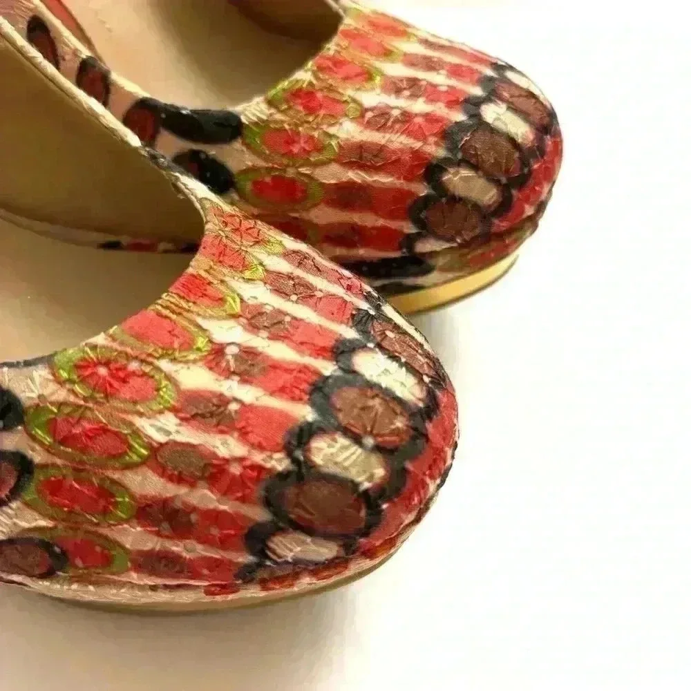 Zigi Girl Multicolor Geometric Stiletto Gold Trim Round Toe Pump Heels Size 7